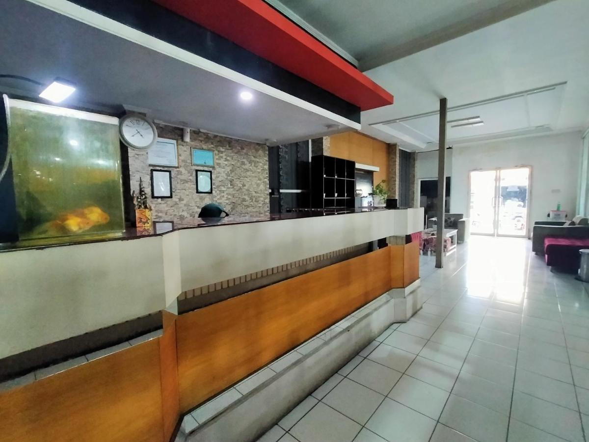 Hotel Nirwana Ternate Redpartner Exterior photo