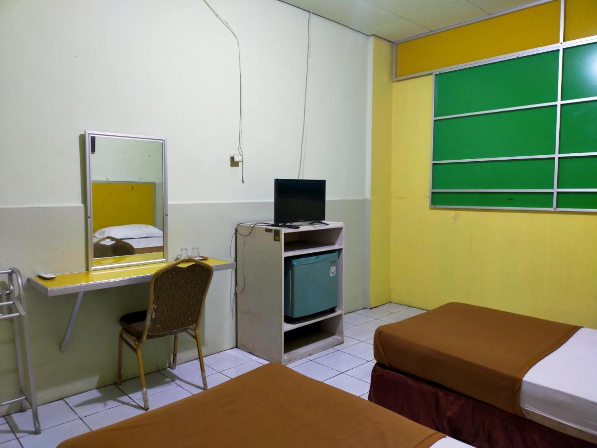 Hotel Nirwana Ternate Redpartner Exterior photo